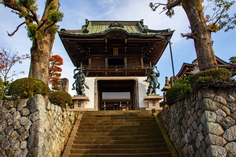 龍福寺の山門