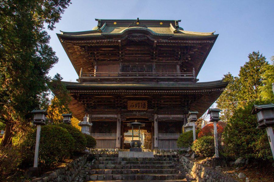 勝楽寺の山門